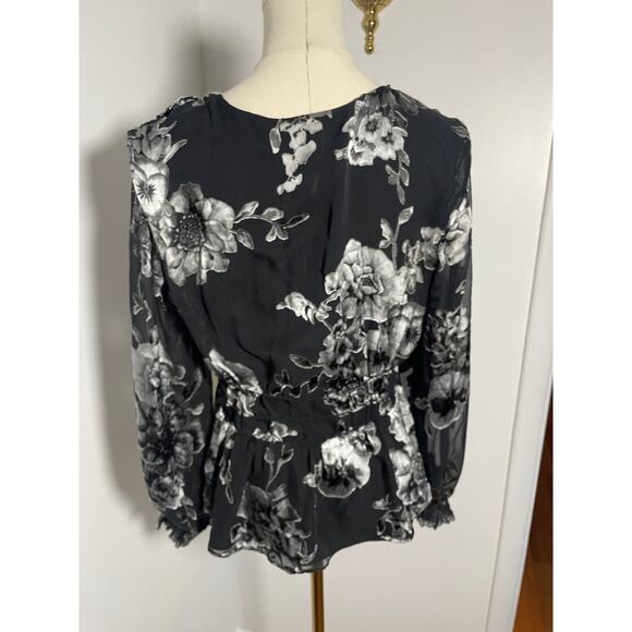 WHBM Black White Floral Ruffle fall winter Top MEDIUM - Picture 4 of 5